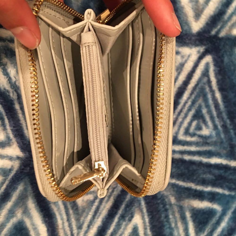 Mini Wallet - Picture 2 of 2